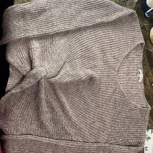 Lavender women’s sweater size XL